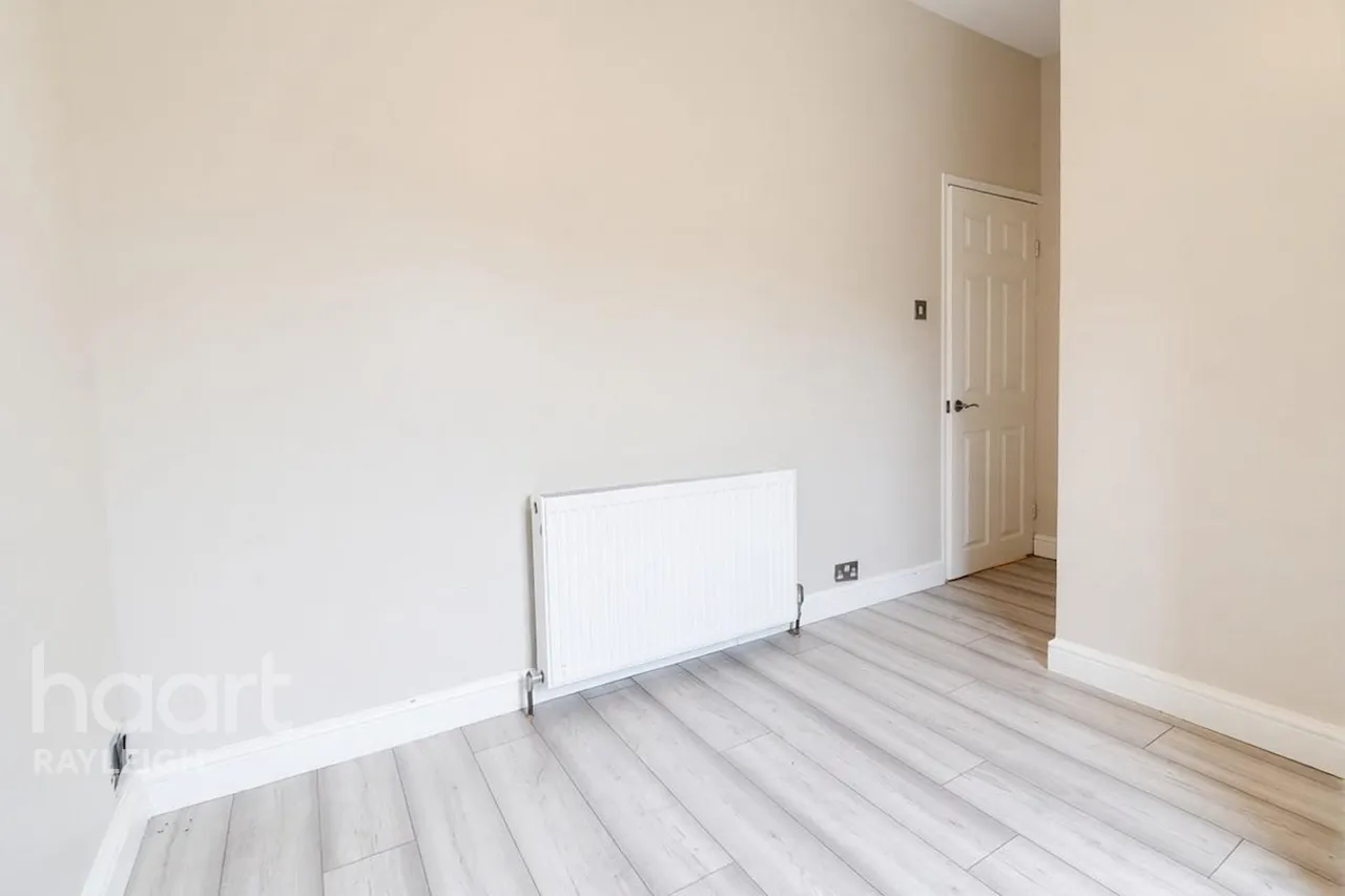 Arterial Road, Leigh-on-Sea, SS9, photo 10