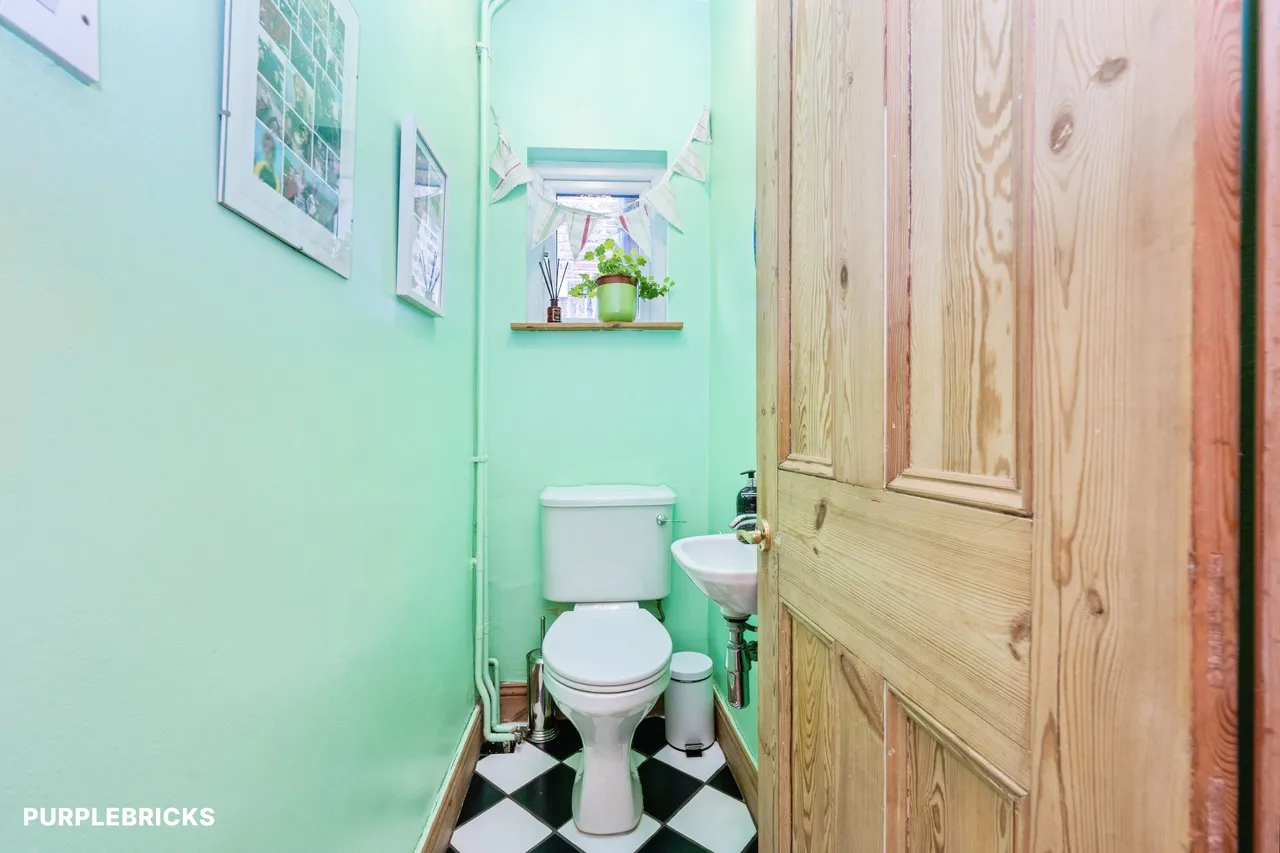 Oxford Gardens, London, W4, photo 9