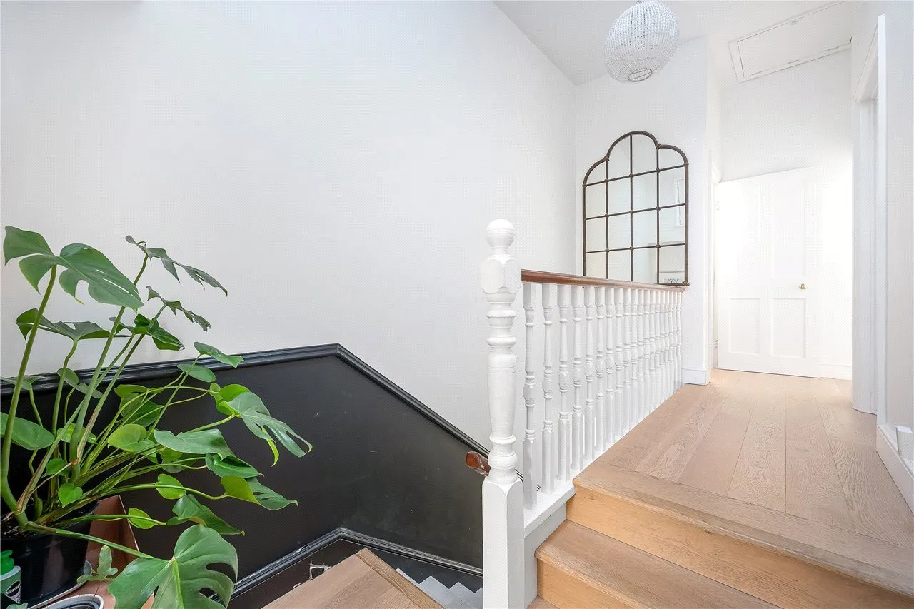 Shandon Road, London, SW4, photo 6