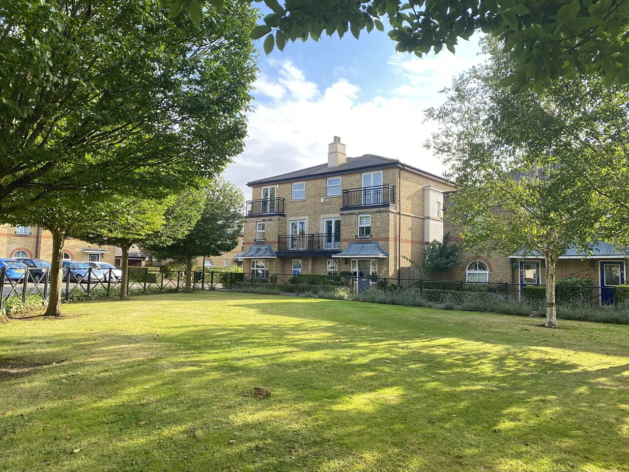 4 bed house for sale — The Village, Caterham, Surrey