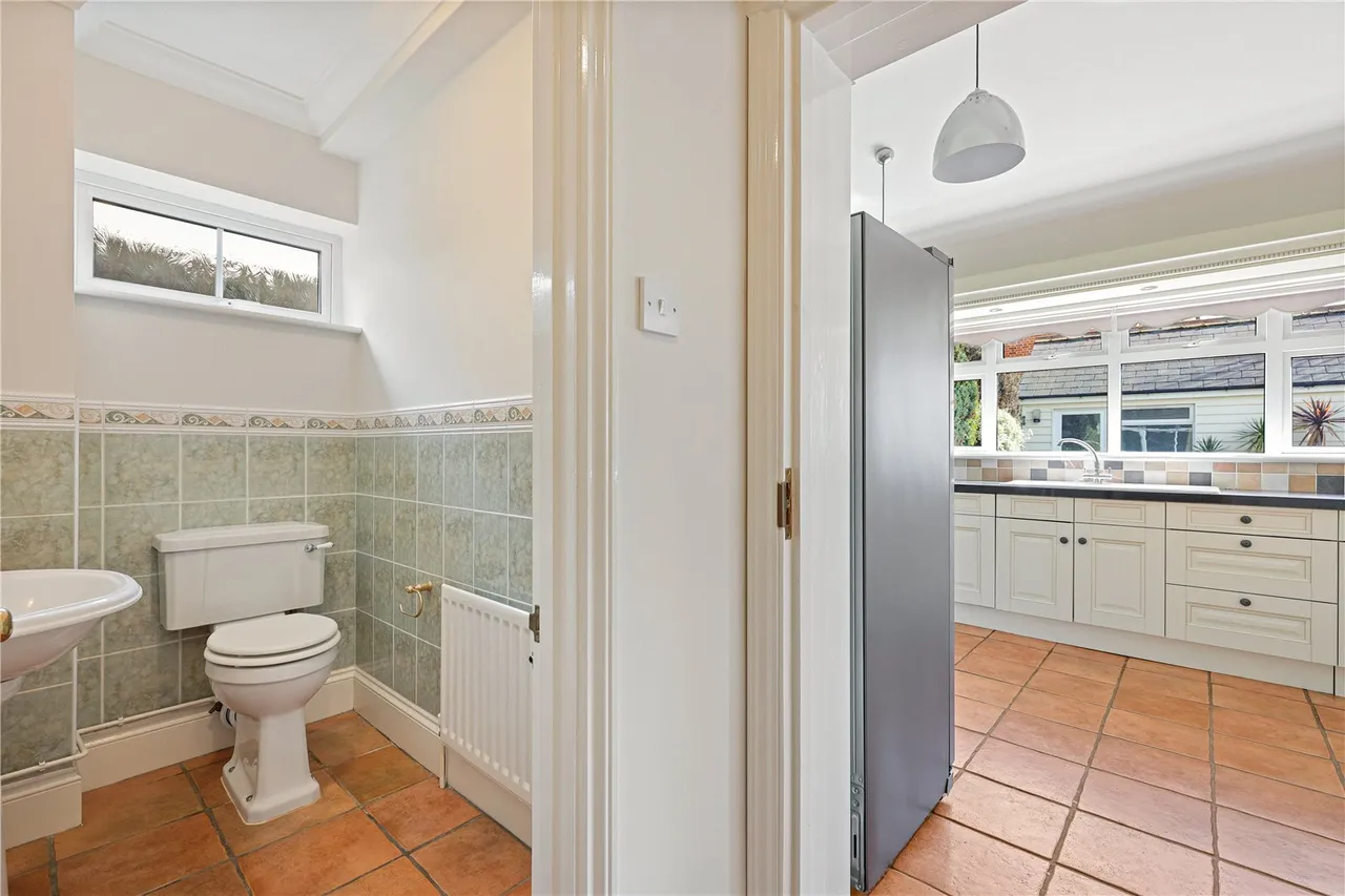 Beach Road, West Mersea, CO5, photo 17
