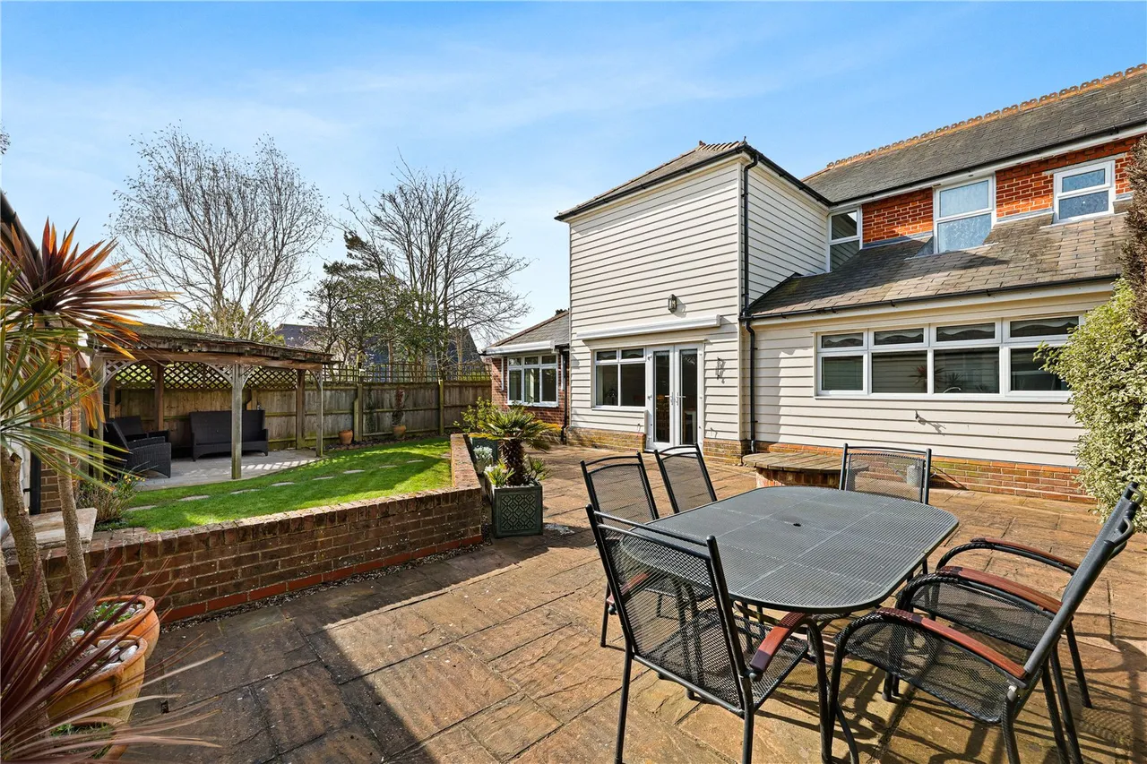 Beach Road, West Mersea, CO5, photo 31