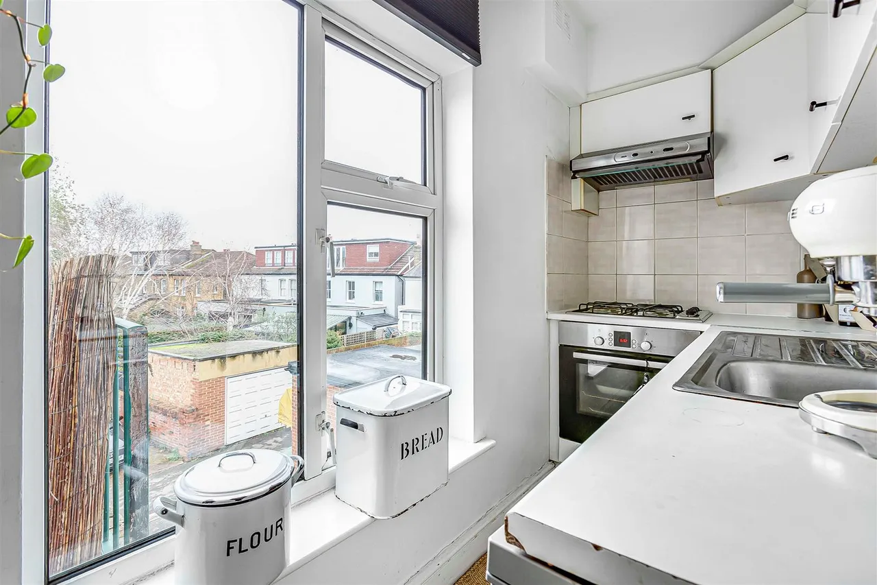 Upper Richmond Road West, East Sheen, SW14, photo 8