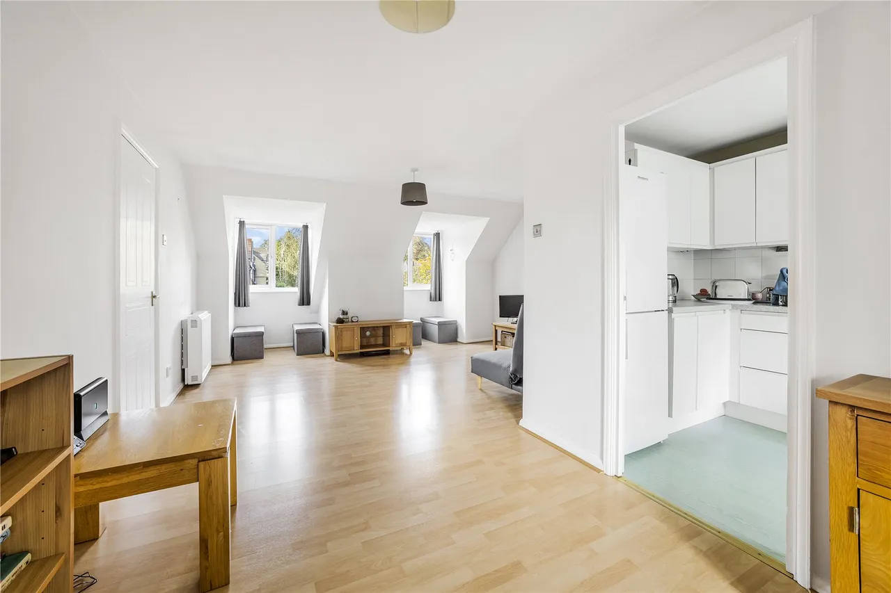 Alexandra Gardens, Knaphill, GU21, photo 5