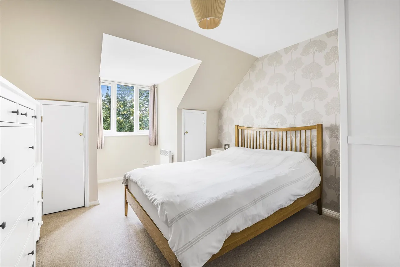 Alexandra Gardens, Knaphill, GU21, photo 7