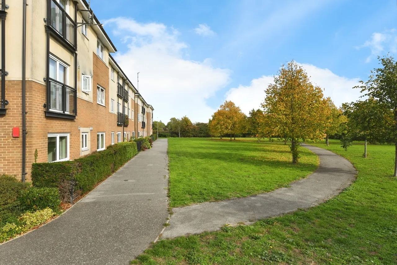 Hobart Close, Chelmsford, Essex, CM1, photo 10