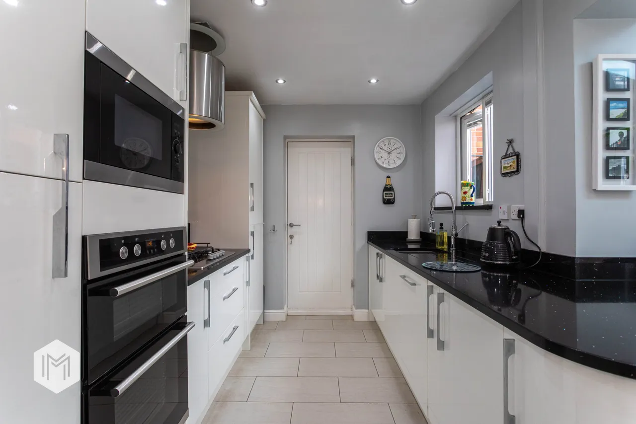 Withington Drive, Astley, Tyldesley, Manchester, M29 7NW, photo 8