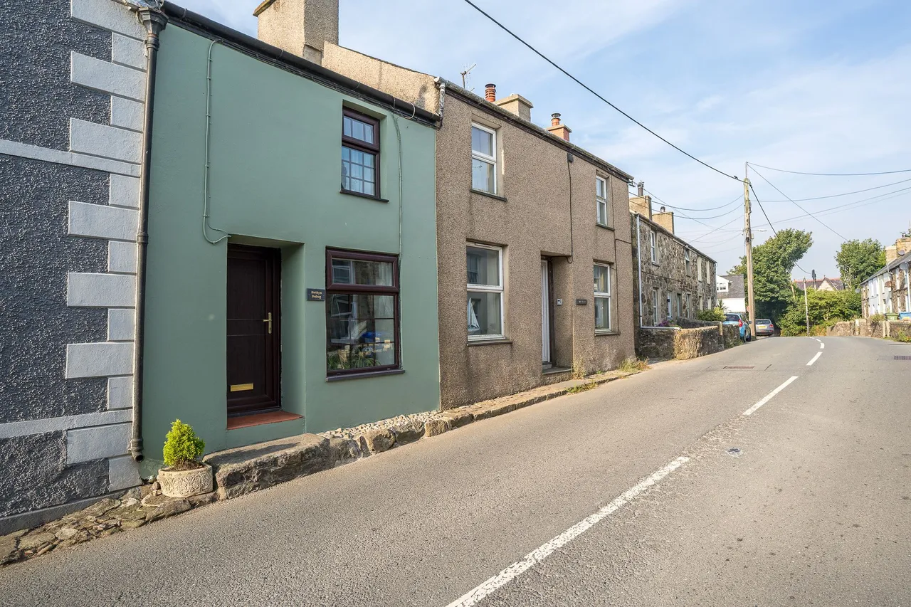 2 bed house for sale — Bwthyn Pedrog, Llanbedrog, Pwllheli, Gwynedd, LL53 7PE