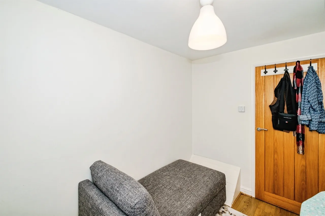 Larkfield Close, Lancing, BN15, photo 17