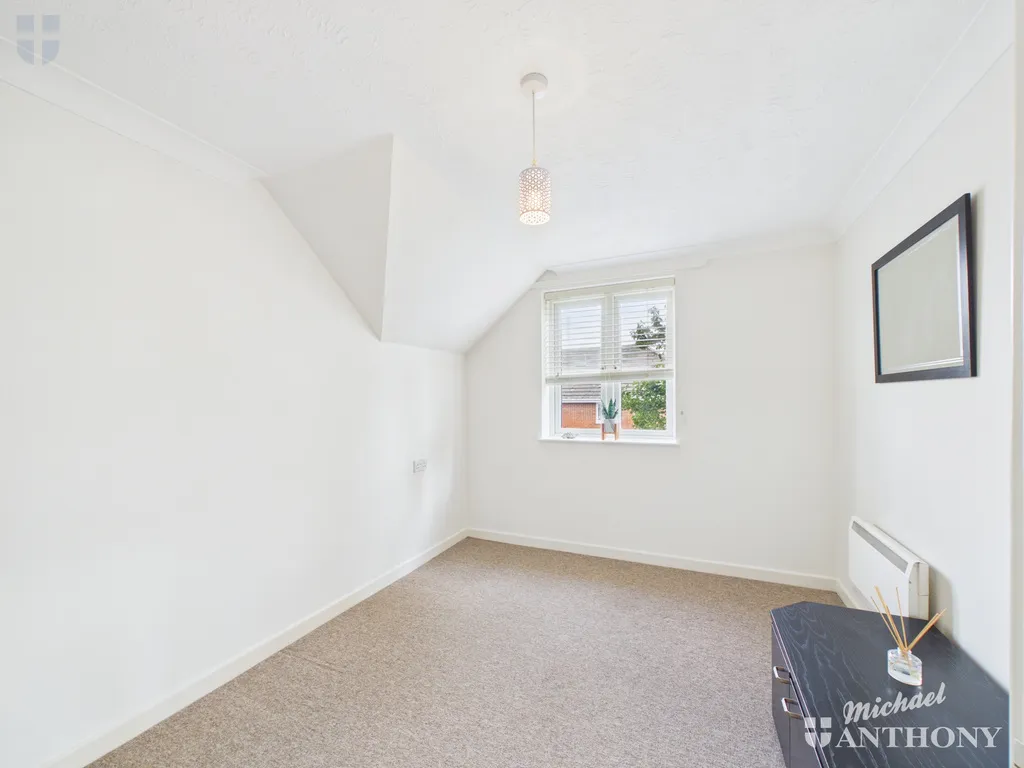 Sycamore Court, Willow Road, Aylesbury, HP19 9SZ, photo 6