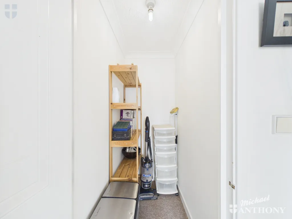 Sycamore Court, Willow Road, Aylesbury, HP19 9SZ, photo 7