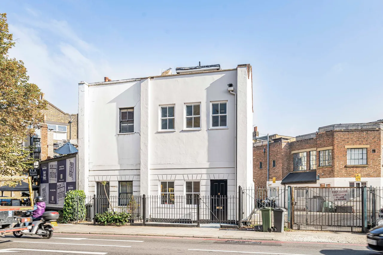 4 bed house for sale, Harleyford Road, London, SE11