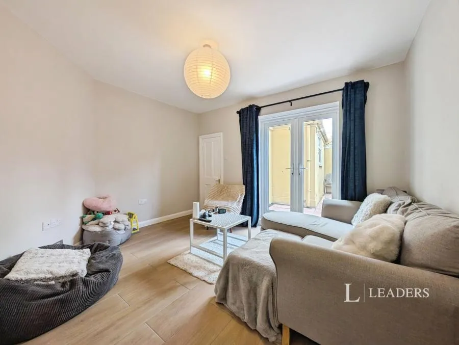 Hewlett Place, Cheltenham, GL52, photo 4