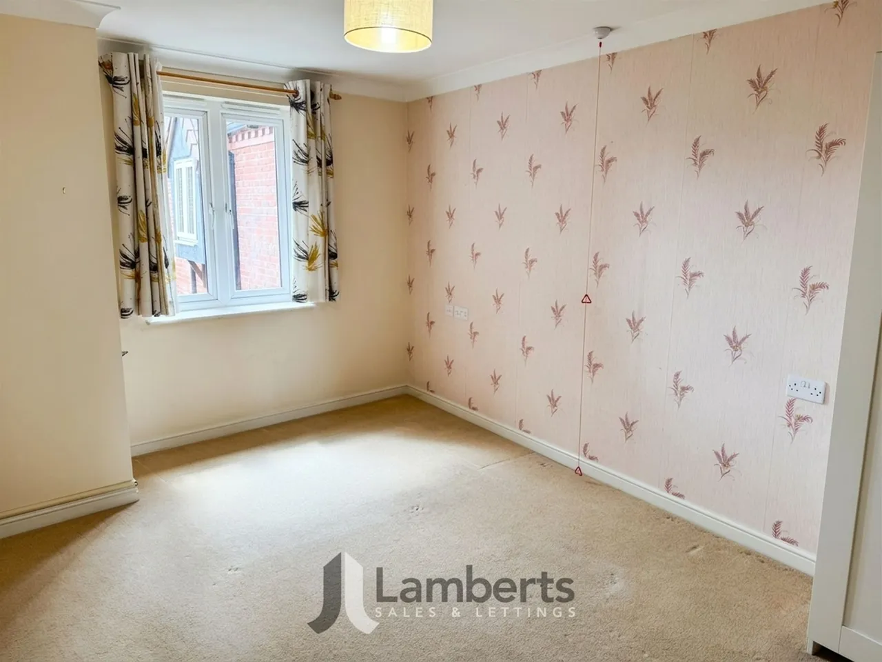 31 Pardoe Court New Road, Studley, photo 8