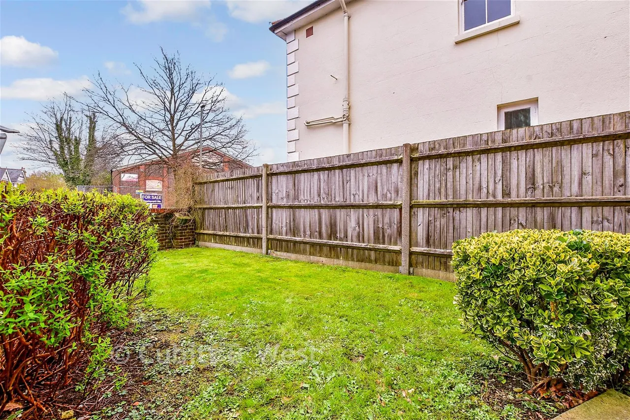 West Road, Reigate, RH2, photo 6