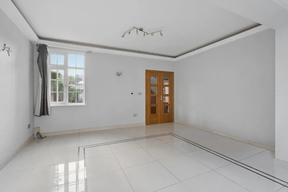 Birchen Grove, Kingsbury, NW9, photo 5