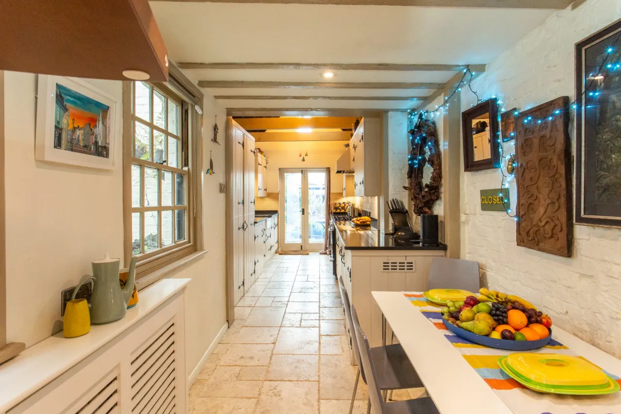 West Street, Faversham, ME13, photo 13