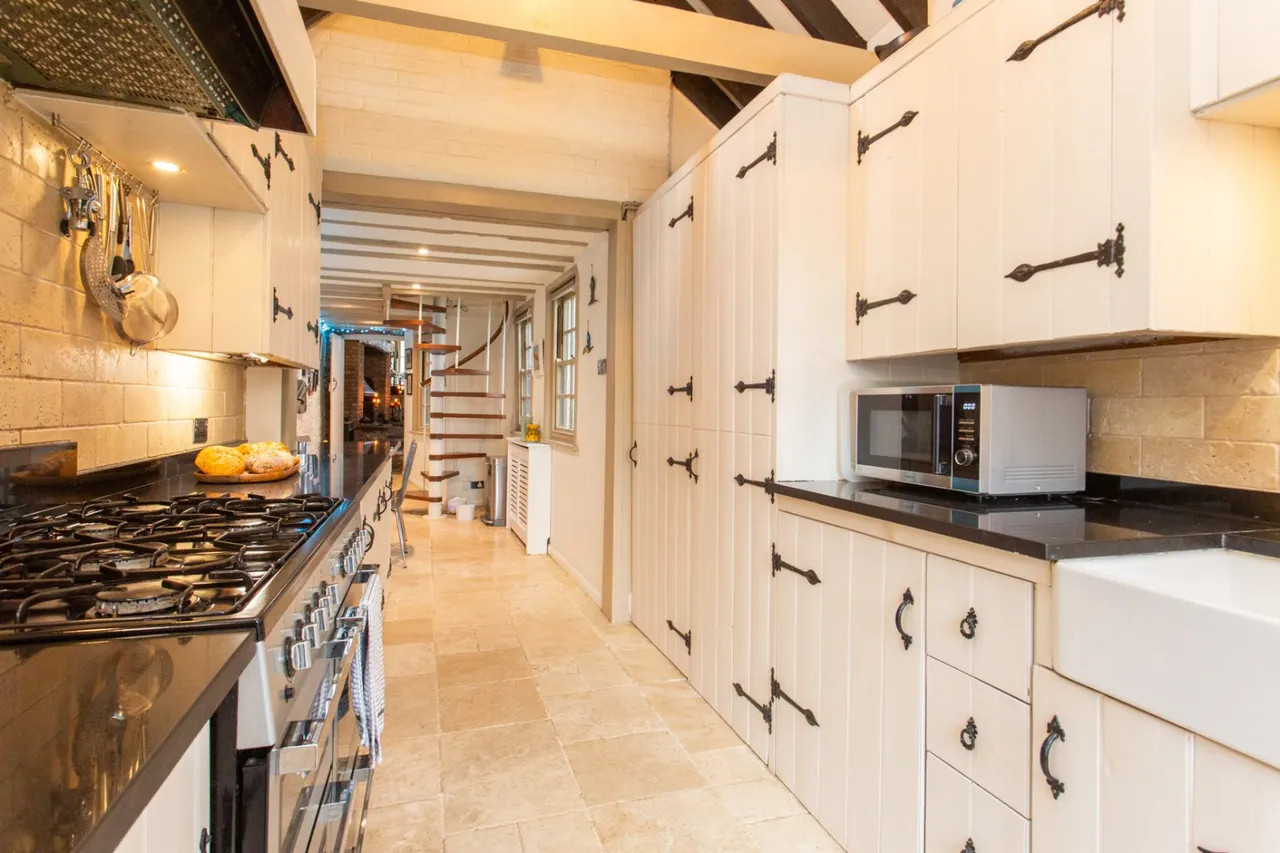 West Street, Faversham, ME13, photo 16