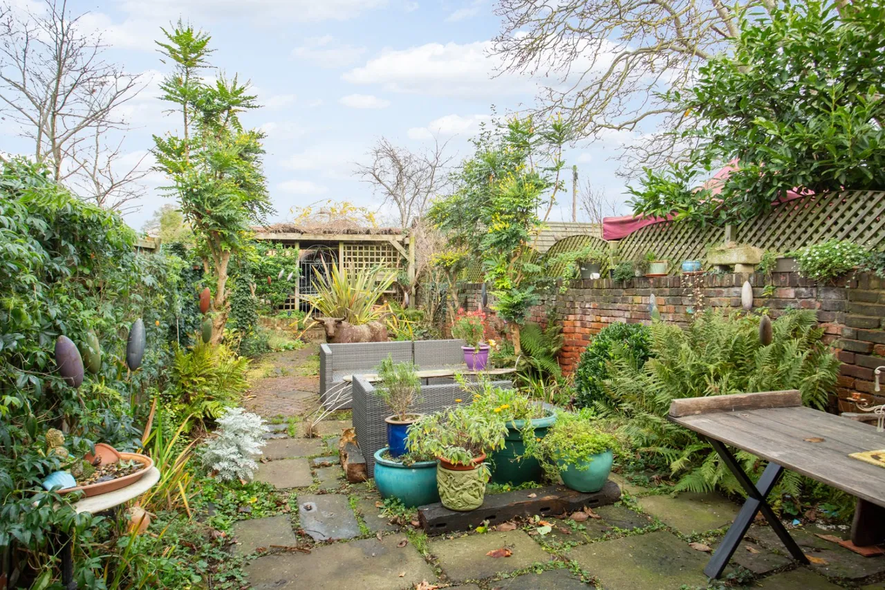 West Street, Faversham, ME13, photo 34