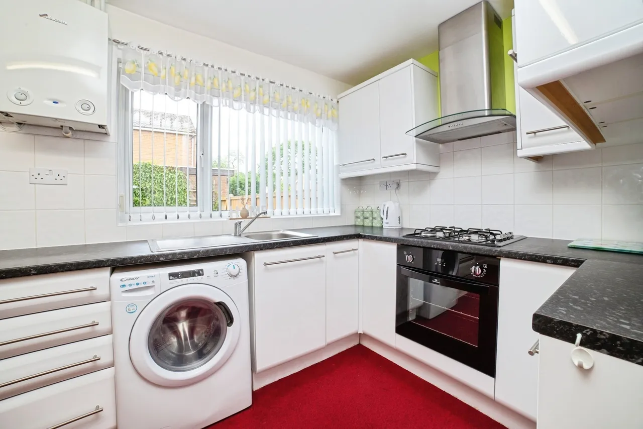 Birchwood Drive, Sutton-in-Ashfield, NG17, photo 3