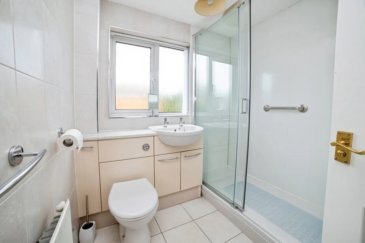 Birchwood Drive, Sutton-in-Ashfield, NG17, photo 13