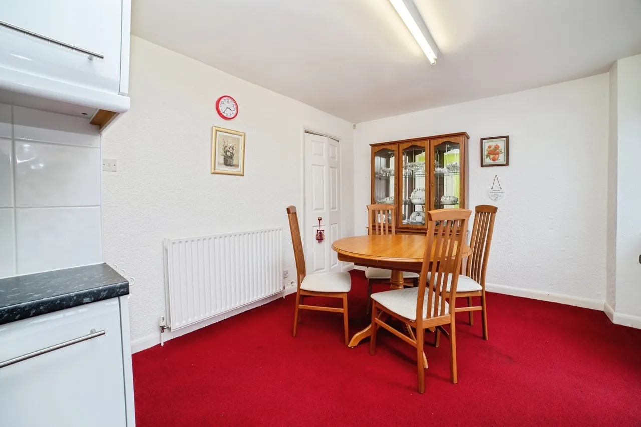 Birchwood Drive, Sutton-in-Ashfield, NG17, photo 4