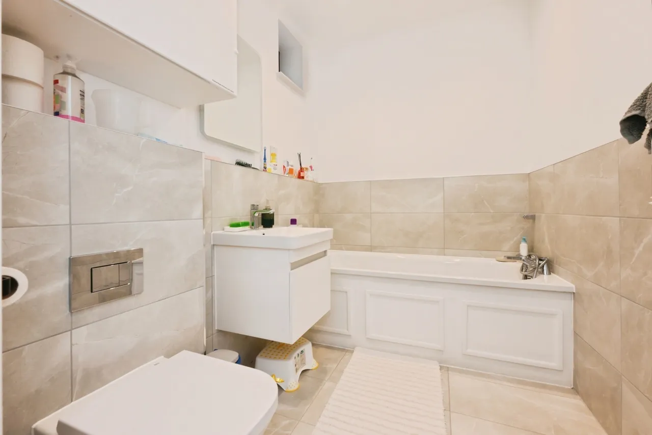 Swanfield Road, Waltham Cross, Hertfordshire, EN8, photo 6