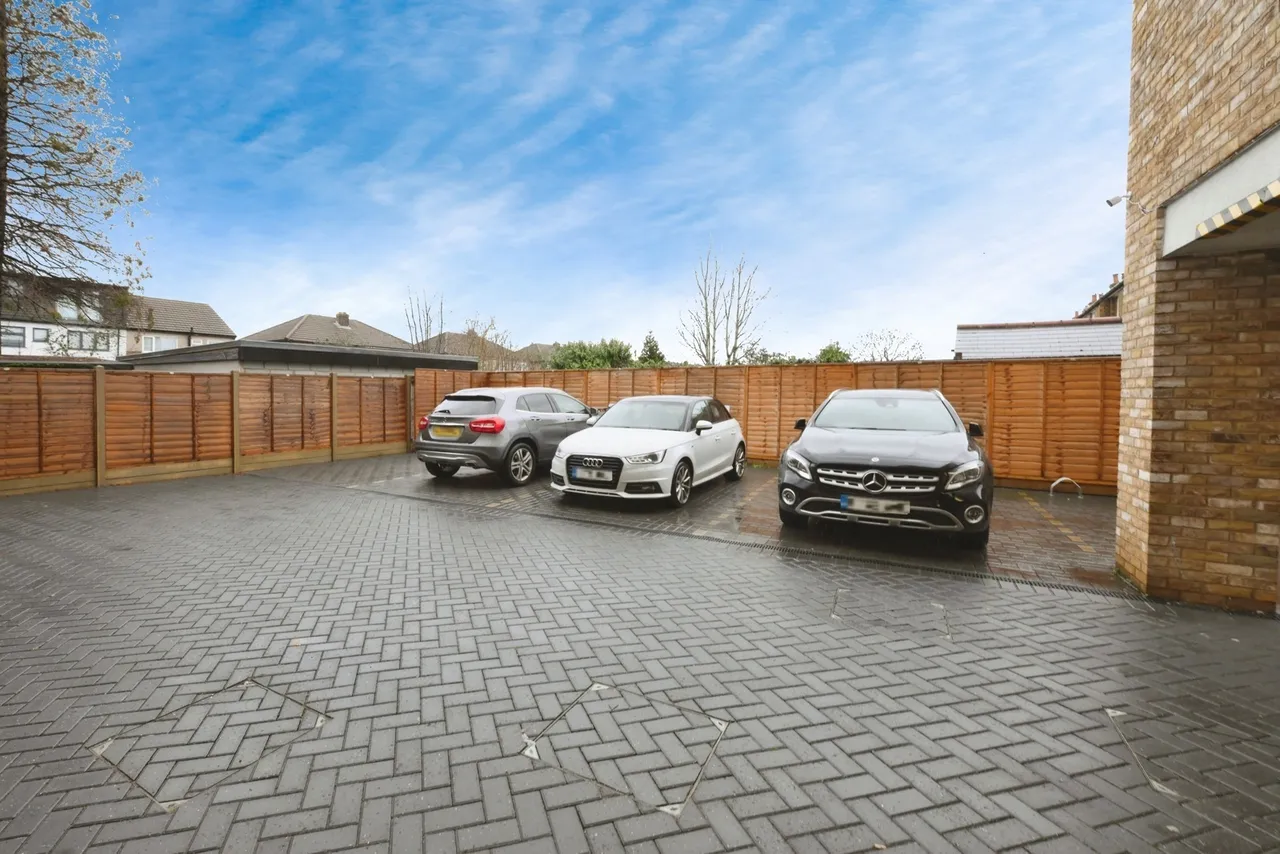 Swanfield Road, Waltham Cross, Hertfordshire, EN8, photo 13