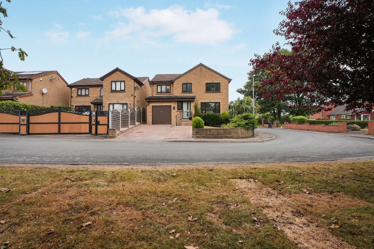 Manor Park Gardens, Gomersal, BD19, photo 5