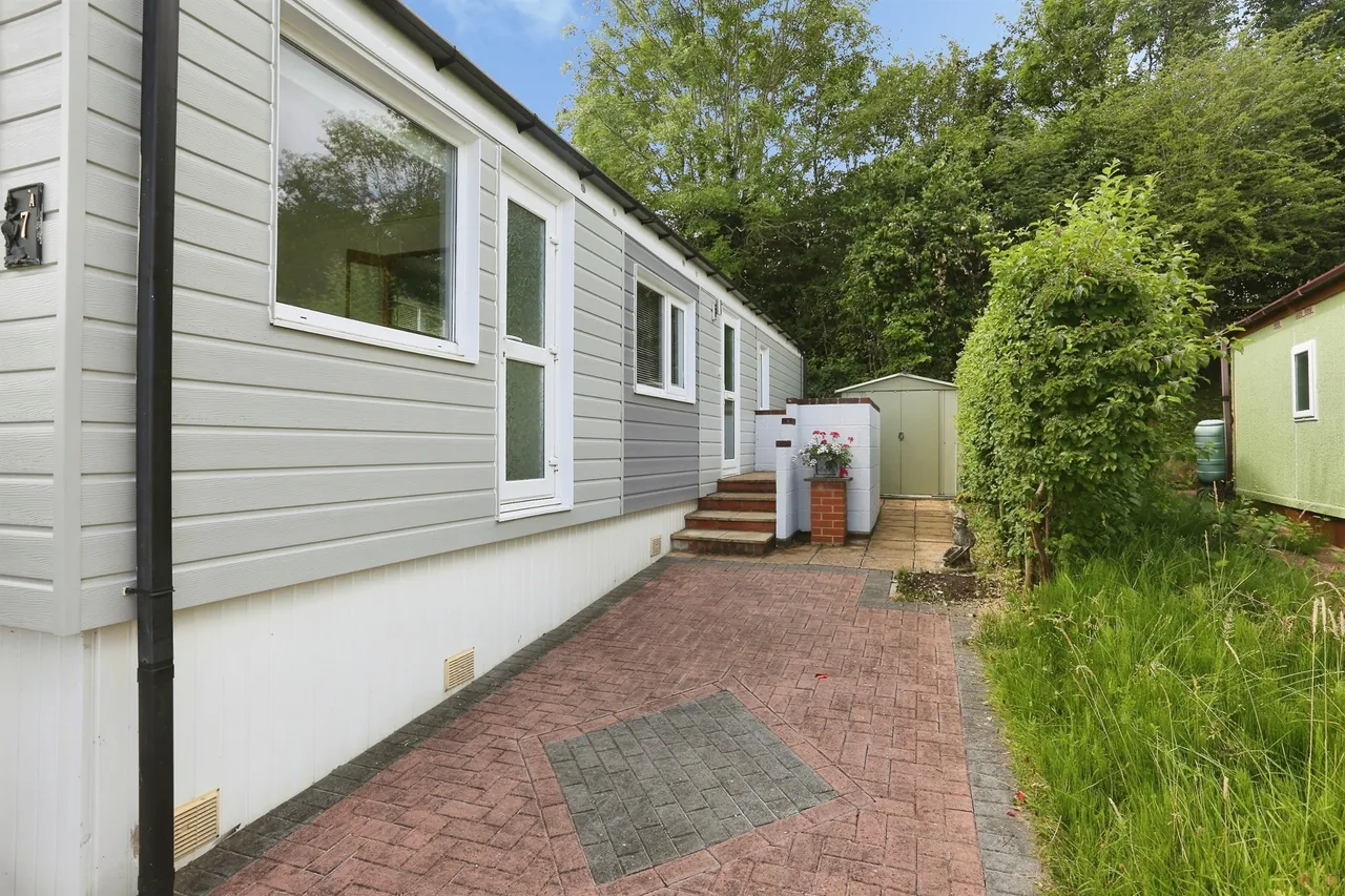 Winchester Road, Fair Oak, SO50, photo 8
