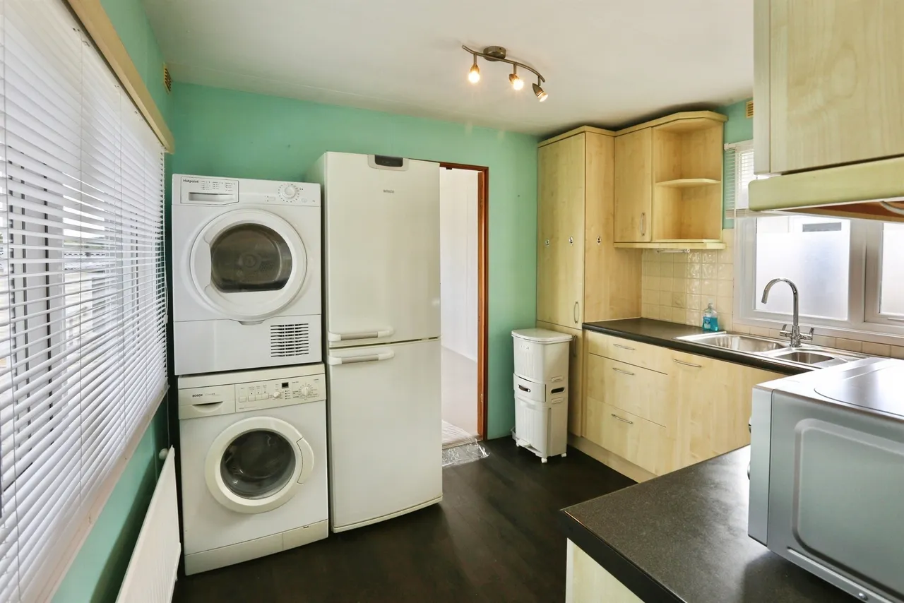 Winchester Road, Fair Oak, SO50, photo 4