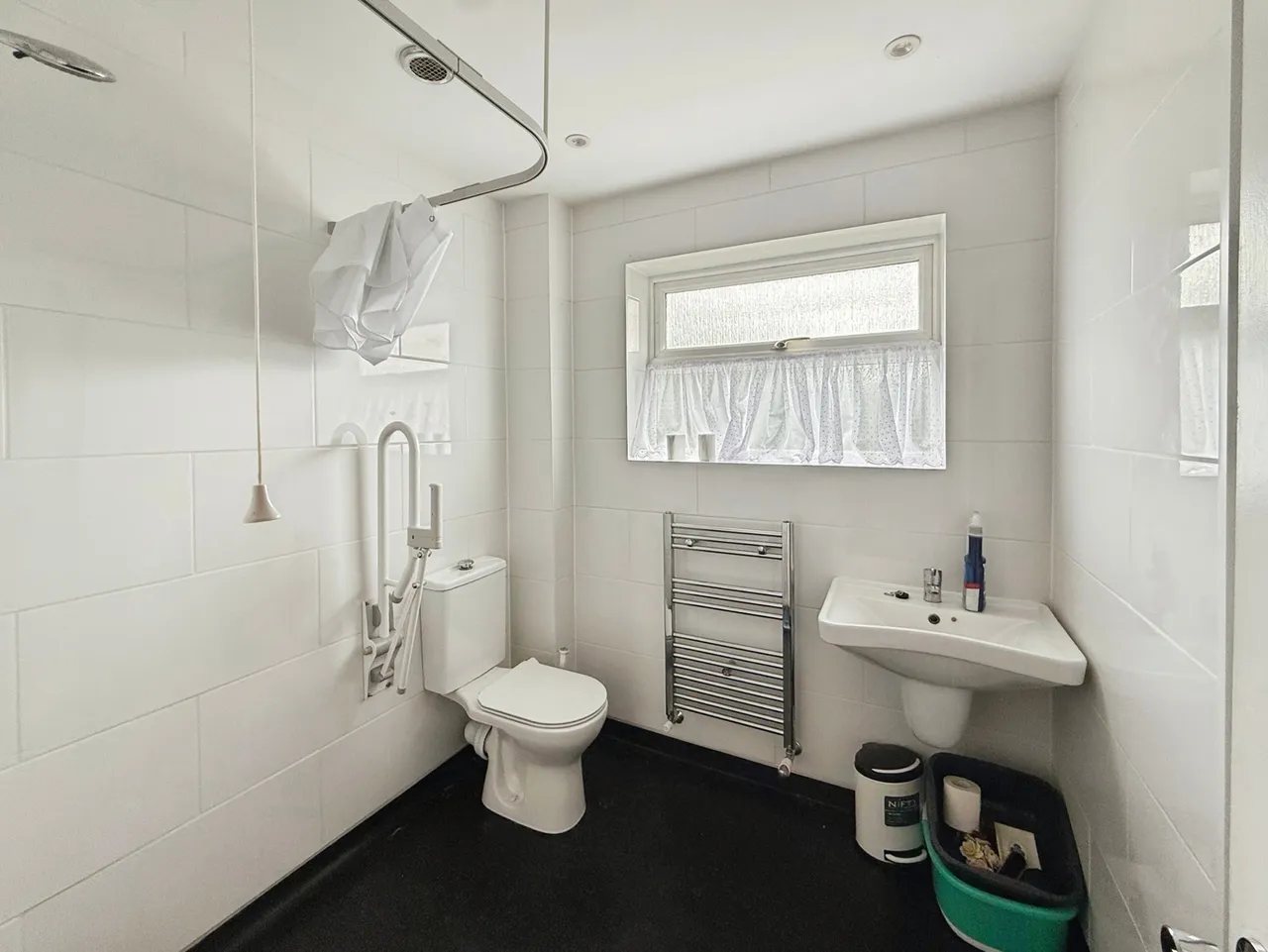 Caernarvon, Frimley, Camberley, Surrey, GU16 8YQ, photo 7