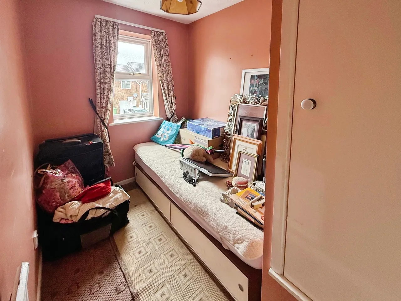 Caernarvon, Frimley, Camberley, Surrey, GU16 8YQ, photo 8