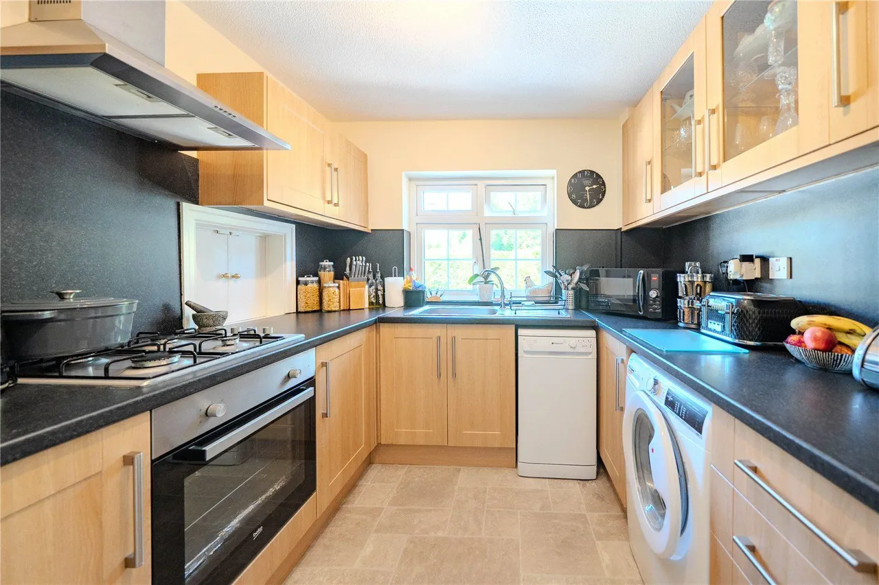 Glendower Park, Leeds, LS16, photo 4