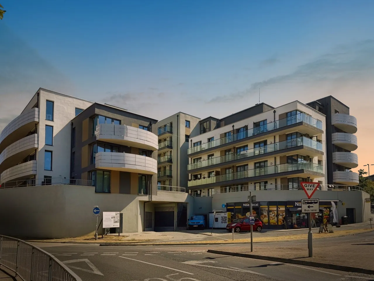 2 bed flat to rent — Farnborough Road, Farnborough, Hampshire, GU14 7HN