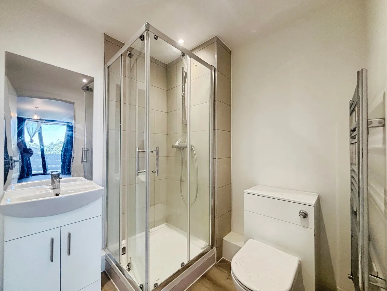 Farnborough Road, Farnborough, Hampshire, GU14 7HN, photo 9