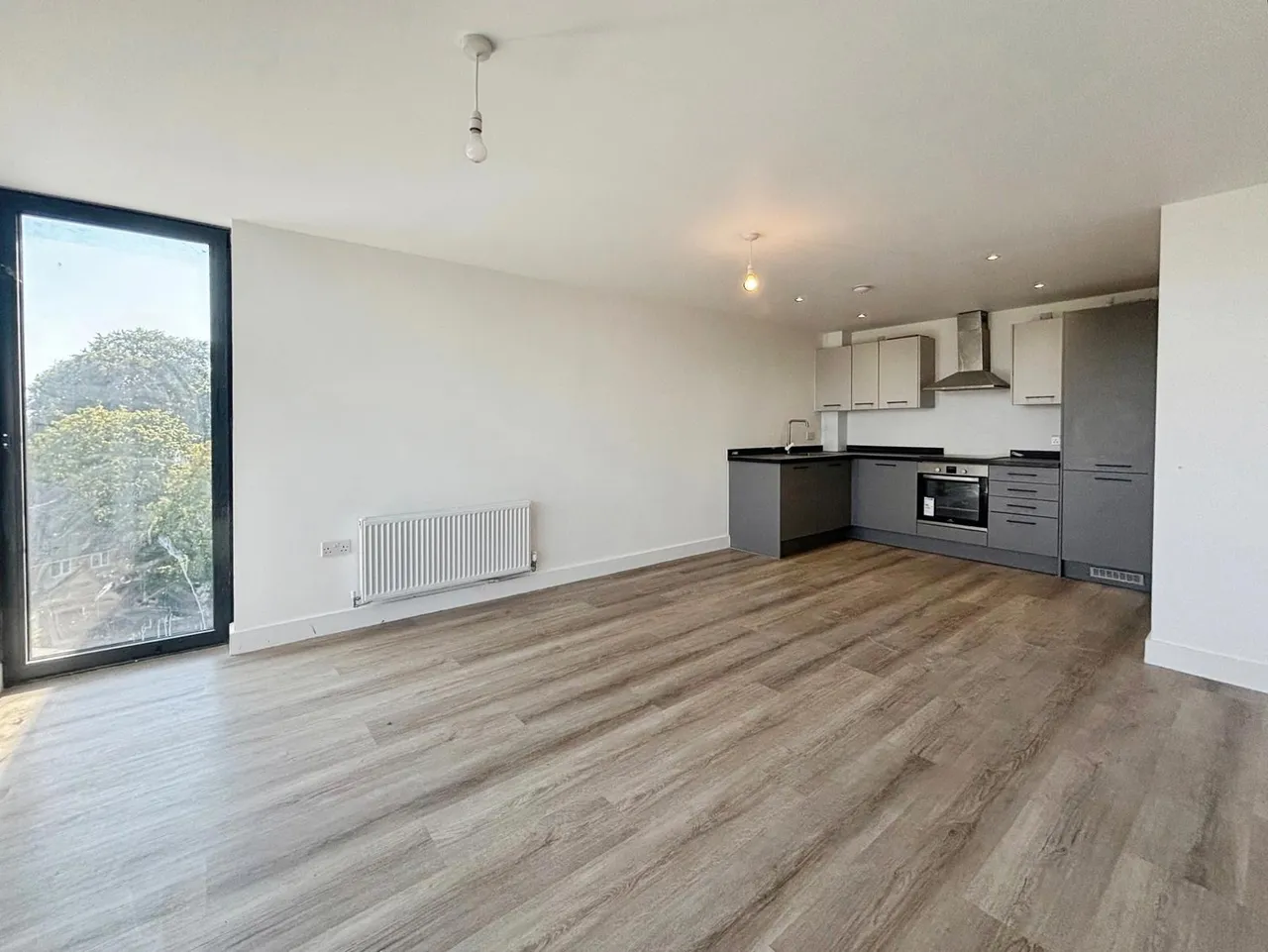 Farnborough Road, Farnborough, Hampshire, GU14 7HN, photo 10