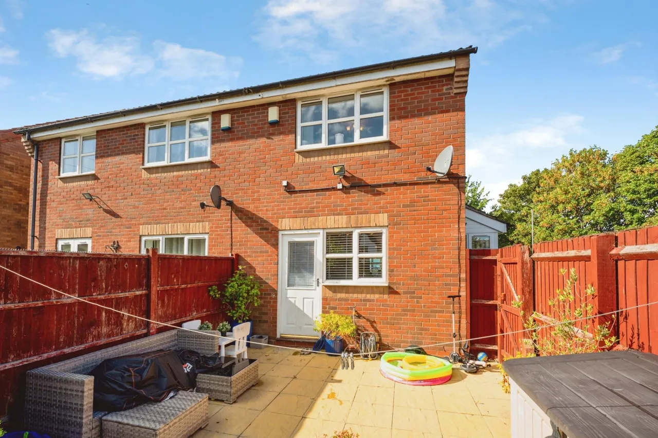 Navigation Lane, West Bromwich, B71, photo 20