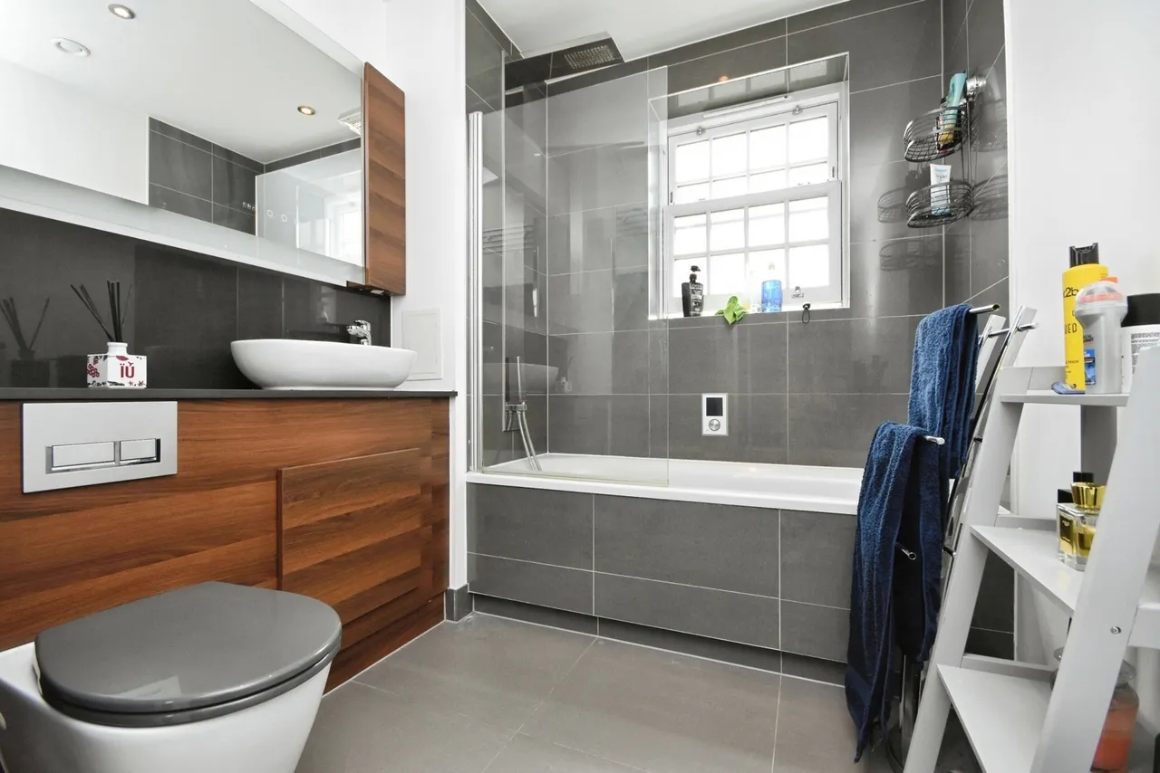 The Causeway, Great Baddow, Chelmsford, Essex, CM2, photo 6
