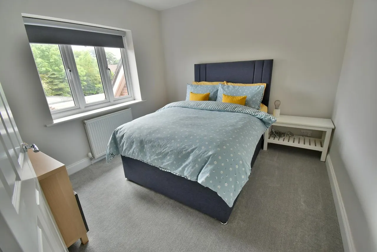 Christchurch Road, BH22, photo 17