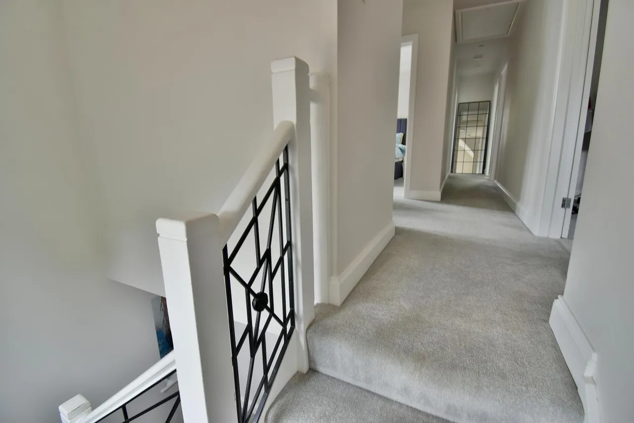 Christchurch Road, BH22, photo 10