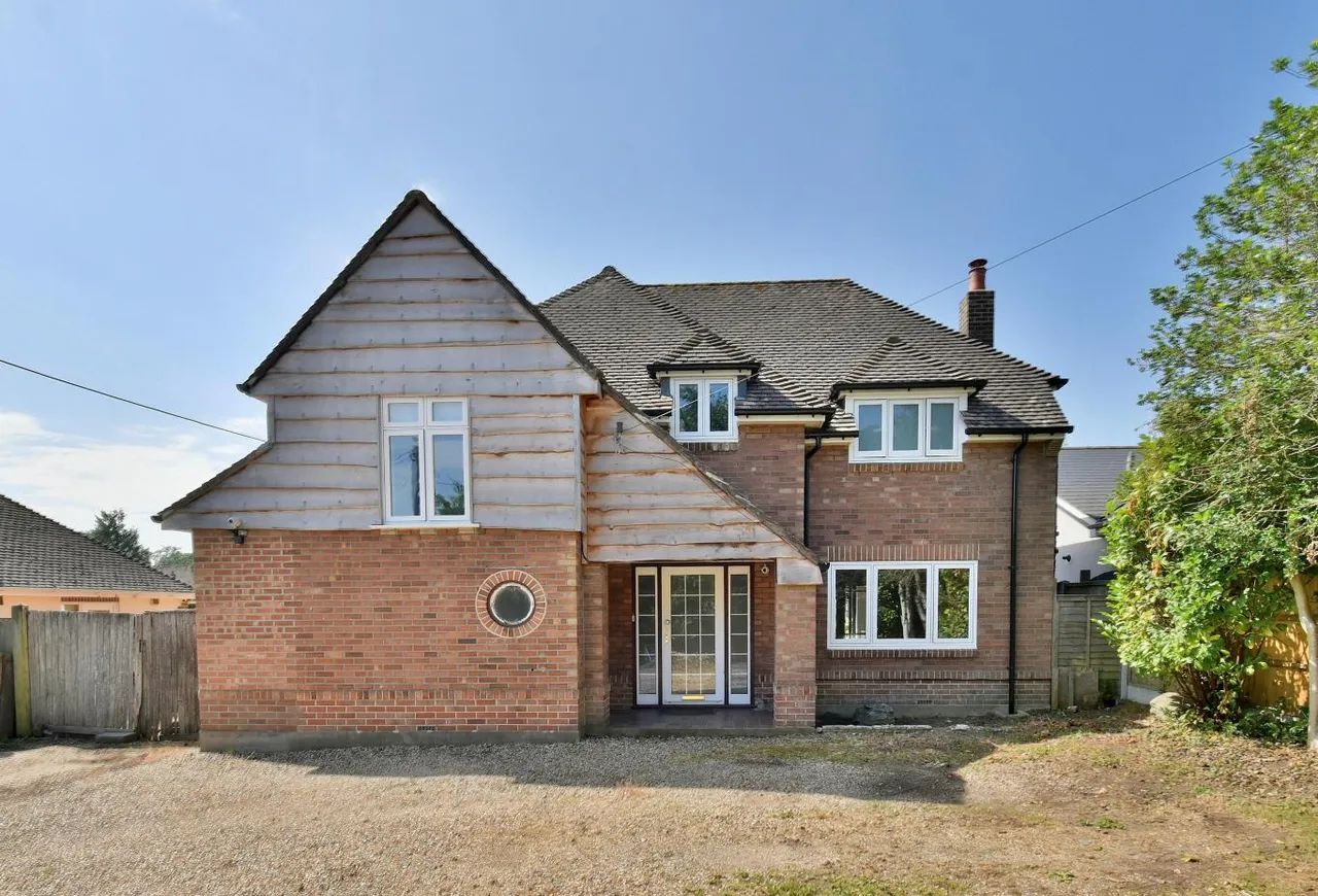 Christchurch Road, BH22, photo 21