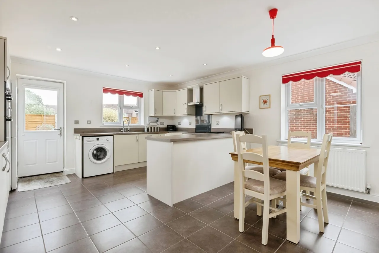 Bloodhound Road, Watton, Thetford, Norfolk, IP25, photo 2