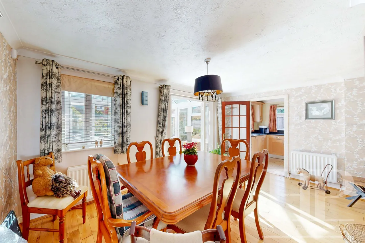 Church Lane, Copthorne, RH10, photo 7