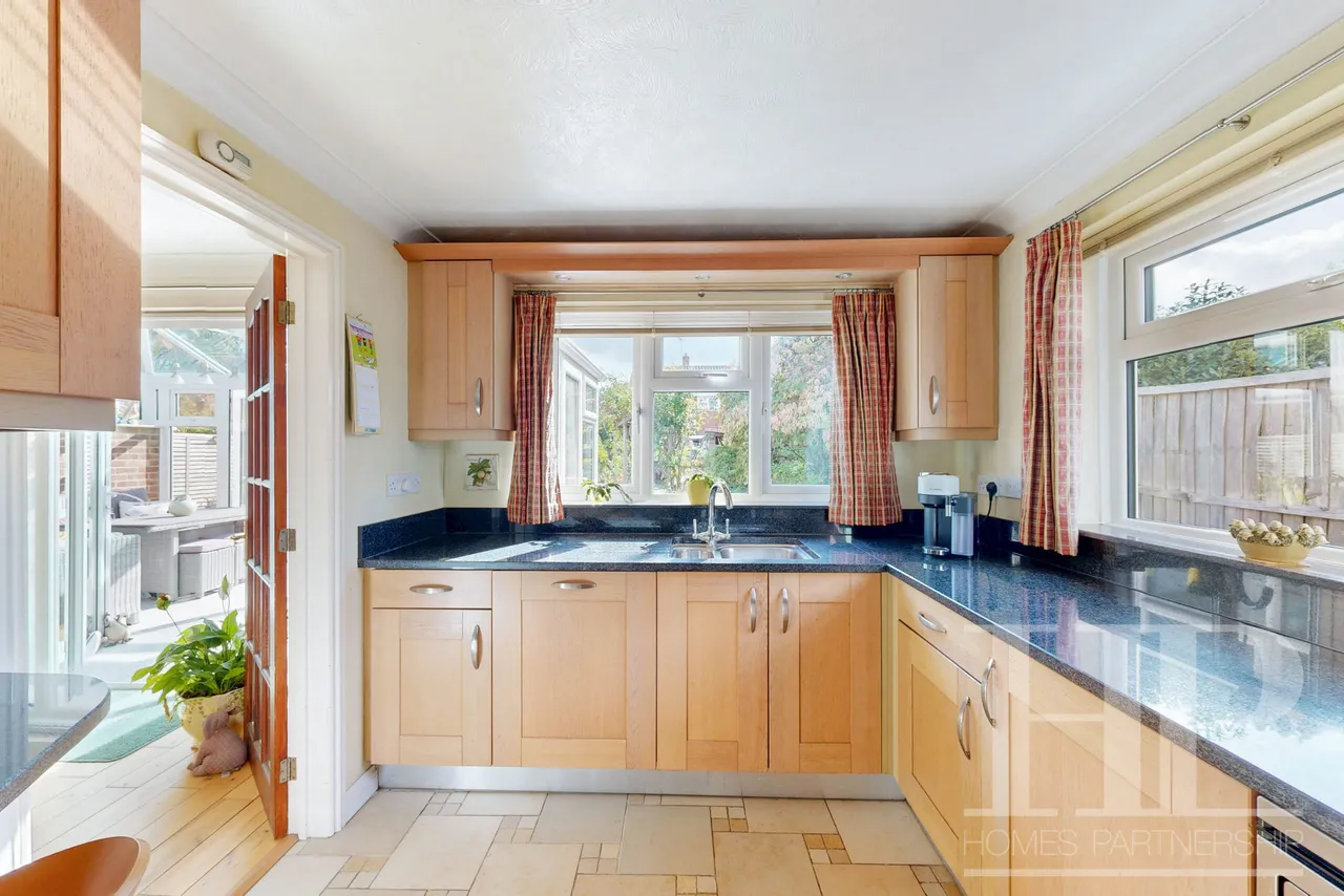 Church Lane, Copthorne, RH10, photo 10