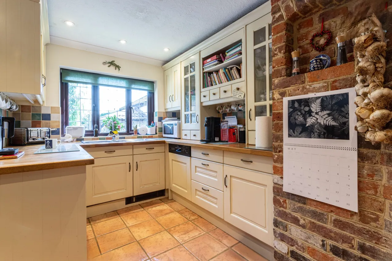 Greenacres Swallowfield Street, Swallowfield, Reading, RG7 1QX, photo 3