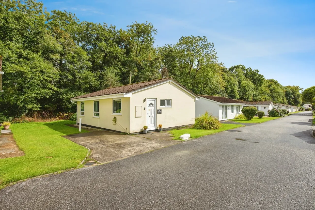 Rosecraddoc Lodge Holiday Bungalows, Rosecraddoc, PL14, photo 10