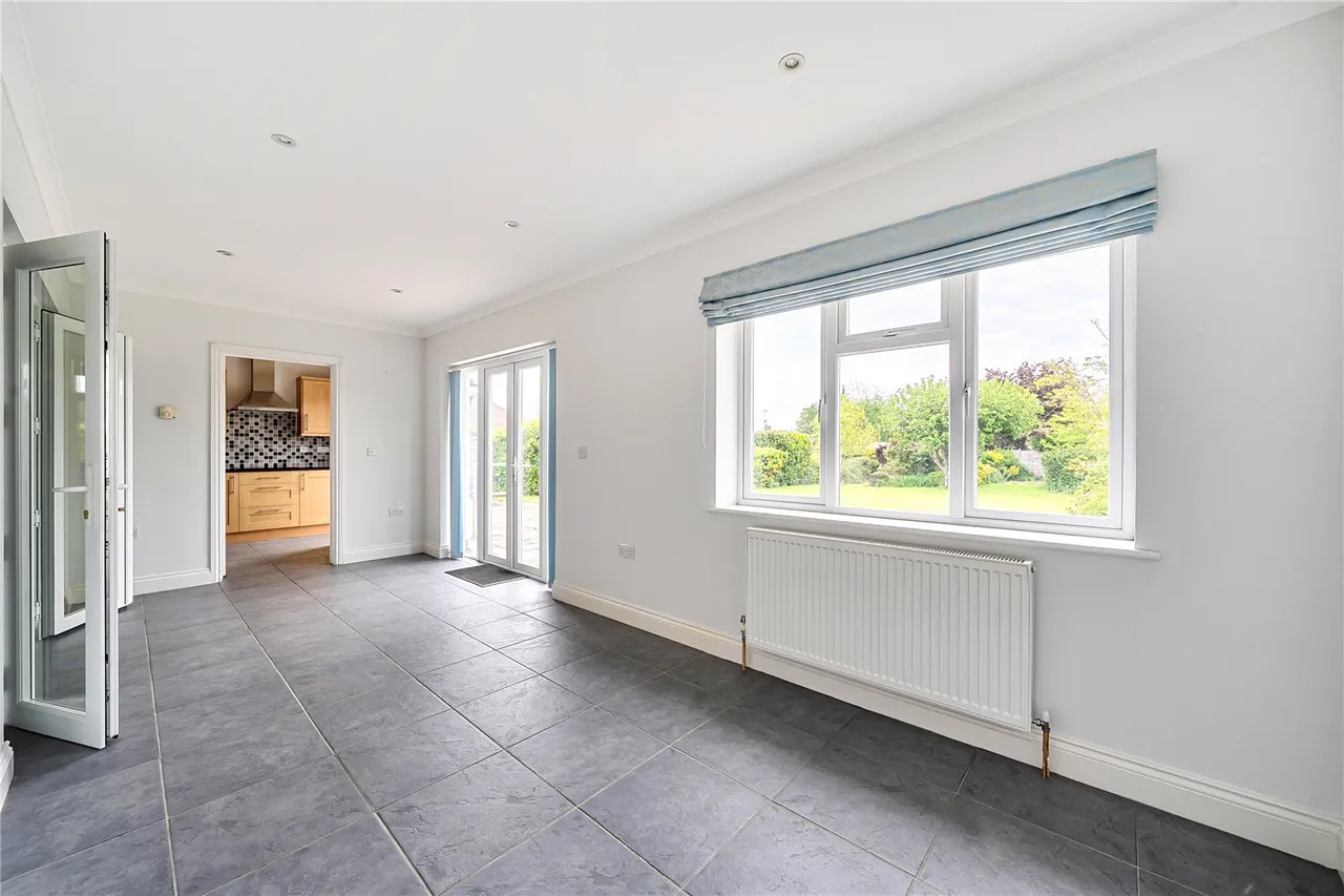 Hazeley Close, Hartley Wintney, Hook, Hampshire, RG27 8QS, photo 5