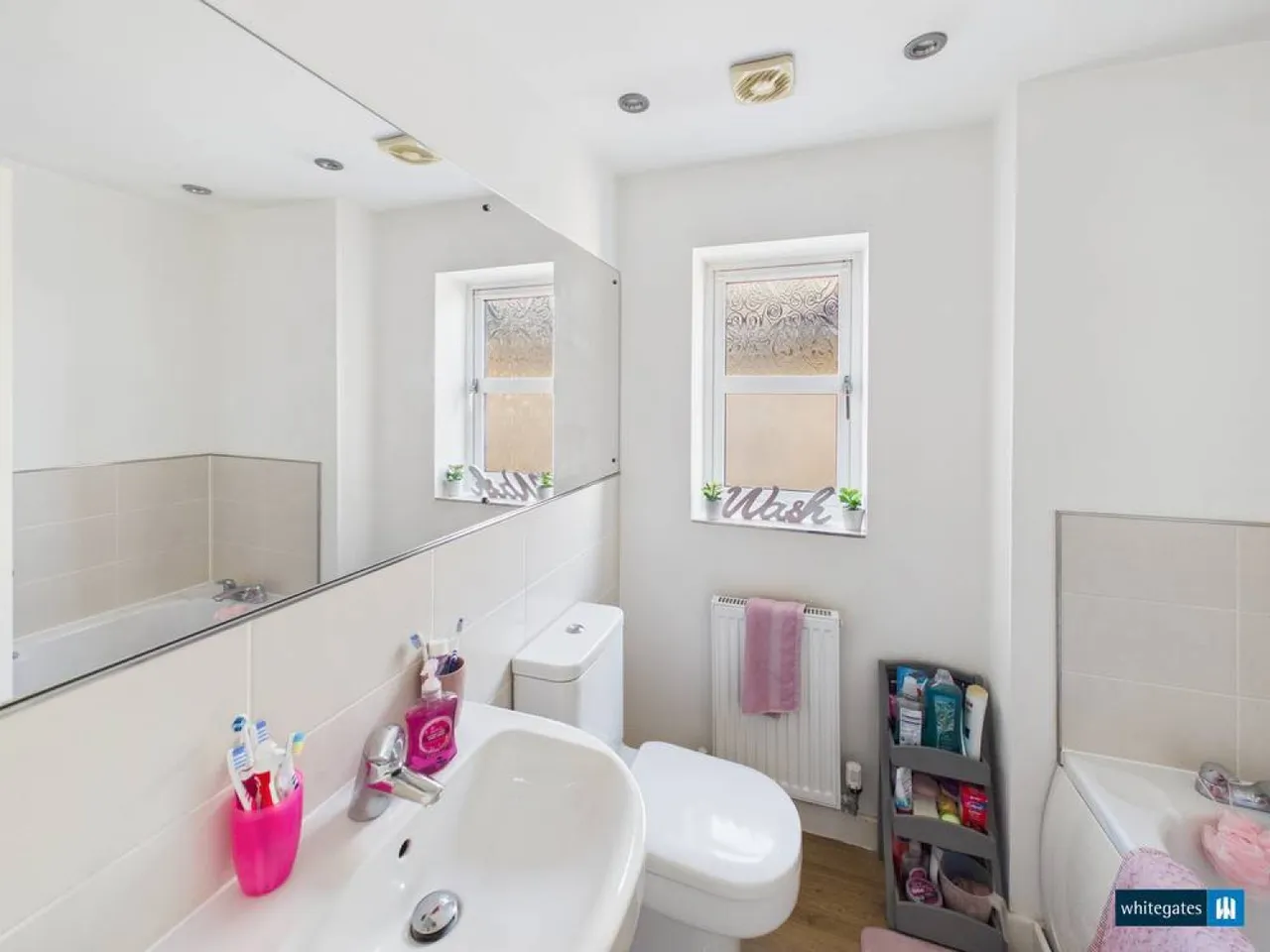 Pentre Court, Gatewen Village, LL11, photo 19