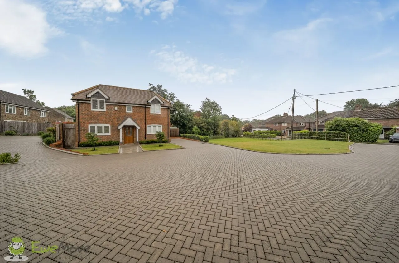 Cherry Close, Tadley, RG26, photo 19